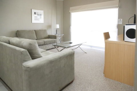 Centrepoint Apartments Griffith - Newcastle Accommodation 3