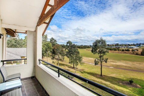Chateau Shiraz - Newcastle Accommodation 0