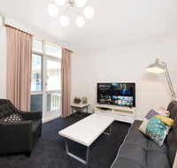 Close St Kilda Commercial Hub and Melbourne Centre - Newcastle Accommodation