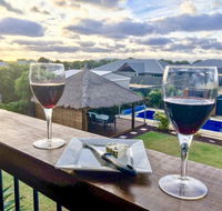 Coastal Paradise Holiday Home Swimming Pool  WiFi - New Castle Tourism