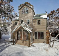 COME BY CHANCE Dinner Plain - Newcastle Accommodation