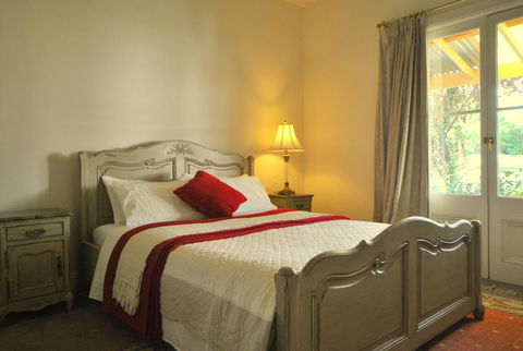 Cooma Cottage - Newcastle Accommodation 3