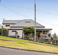 Corner Cottage - Newcastle Accommodation