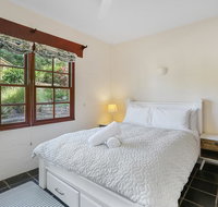 Cornwall Cottage 3 bedroom Fantastic View - Newcastle Accommodation