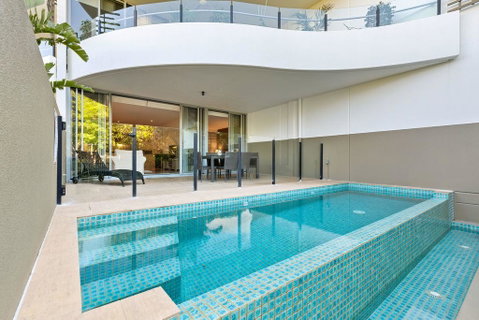 COTTON BEACH 75 - PLUNGE POOL - Newcastle Accommodation 0