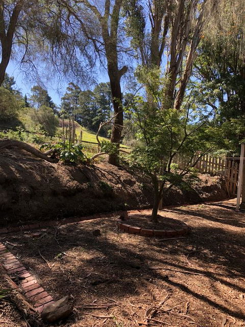 Country Lane Lysterfield - Newcastle Accommodation 3