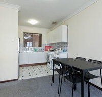 Cozy South Perth Unit next to Perth Zoo - Newcastle Accommodation