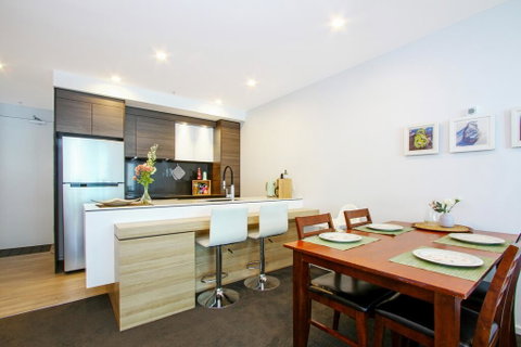 Cozy, Homely Apartment CBR Central - Newcastle Accommodation 1