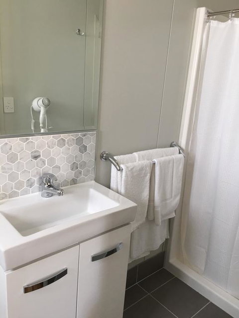 Crystal Creek Caravan Park - Newcastle Accommodation 2