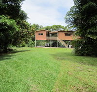 Daintree Lighthouse View - Newcastle Accommodation