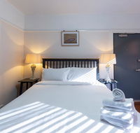 DARLINGHURST STUDIO // SHARED ROOFTOP SPACE - Newcastle Accommodation