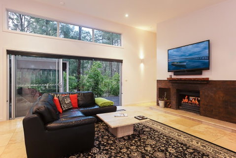 Deja Vu Estate - Newcastle Accommodation 1