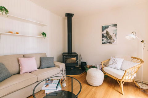 DOVESTONES BY THE SEA - INVERLOCH - Newcastle Accommodation 0