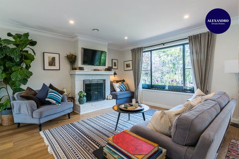 DREAMY BLACKHEATH MOUNTAIN ESCAPE - Newcastle Accommodation 0