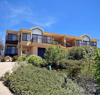 Dromaius 5 - Great Views of The Snowy Mountains - Newcastle Accommodation