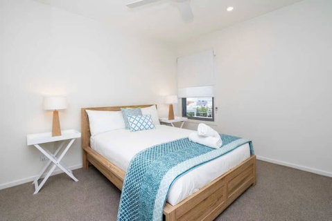 Dune Townhouse On Nautilus Way - Newcastle Accommodation 2
