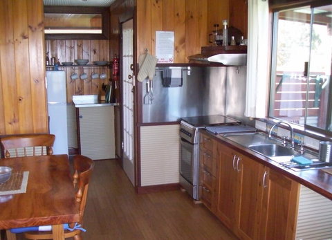 Eagles Nest Ocean Lookout - Newcastle Accommodation 2