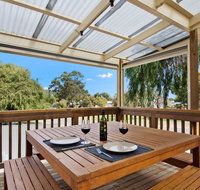 EdAn Beachhouse - 21 Laronde - Newcastle Accommodation