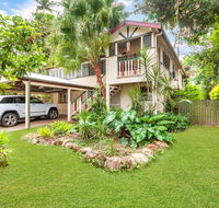 Edge Hill Holiday Home / Cairns - New Castle Tourism