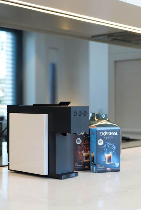 EIGHT TWO NINE TWO IV: BONDI BEACH - Newcastle Accommodation 3