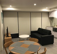 Elegant Modern Apartment in central Melbourne - Newcastle Accommodation