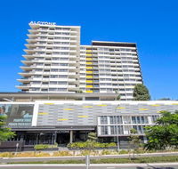Elite elegance 2BRHamilton APT with Parking - Newcastle Accommodation