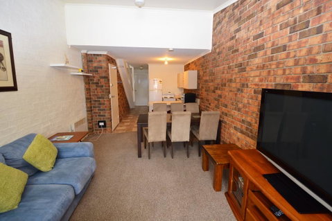 Ellswood 6 - Newcastle Accommodation 2