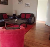Elouera - Newcastle Accommodation