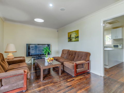 Exclusive Handy Holiday House - New Castle Tourism 0