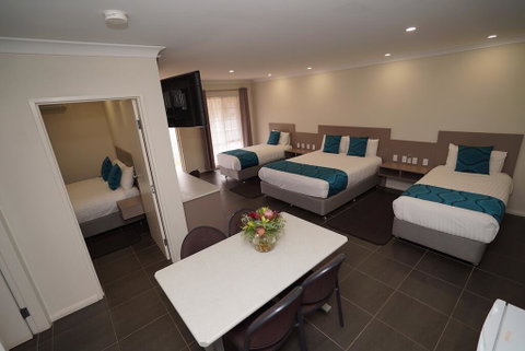 Exies Bagtown - Newcastle Accommodation 1
