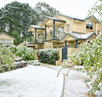 Falls Mountain Retreat Blue Mountains - Newcastle Accommodation
