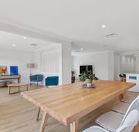 Family holiday paradise - new modern beach house - New Castle Tourism
