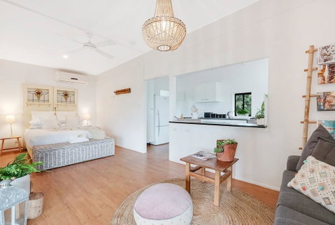 Farm & Co-sy - Newcastle Accommodation 0
