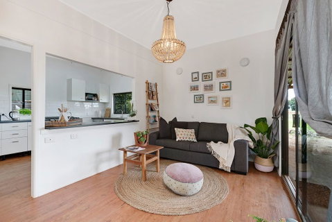 Farm & Co-sy - Newcastle Accommodation 1