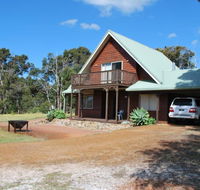 Farm Lane Retreat - Newcastle Accommodation