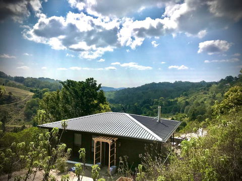 Fletchers Ridge Brand New Luxury Guest House - Newcastle Accommodation 0