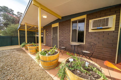 Flinders Ranges Bed And Breakfast - New Castle Tourism 0