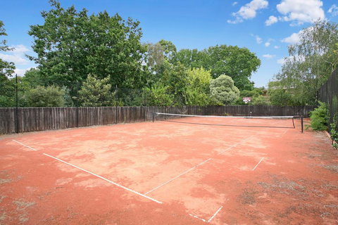 Frankston Unicare - Newcastle Accommodation 1