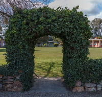 Gardenview - New Castle Tourism