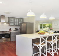 Garland Park - 3 night weekends for price of 2 - Newcastle Accommodation