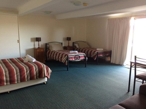 Glengarry 1 - Newcastle Accommodation 2