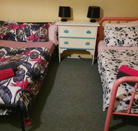 Golden Mt Rest off Pepperina Lane - Newcastle Accommodation