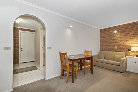 Golden Square Motor Inn - Newcastle Accommodation 2