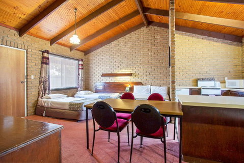Goldfields Motel - Newcastle Accommodation 3