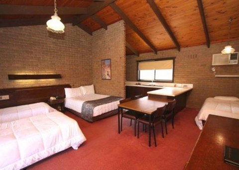 Goldfields Motel - Newcastle Accommodation 1