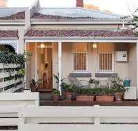 Gorgeous Subiaco cottage - Newcastle Accommodation