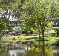 Granite Gardens Cottages  Lake Retreat - New Castle Tourism