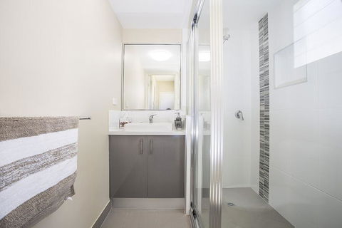 Grasstree Beachfront Shacks - Newcastle Accommodation 3