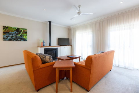 Hermitage Lodge - Newcastle Accommodation 3