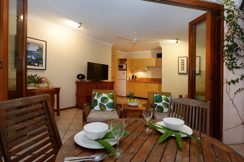 Hibiscus Hideaway - New Castle Tourism 3